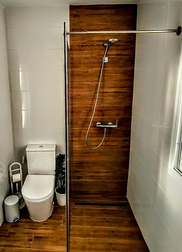 Bathroom 4, B&B Carmelina & Frasquito, Málaga