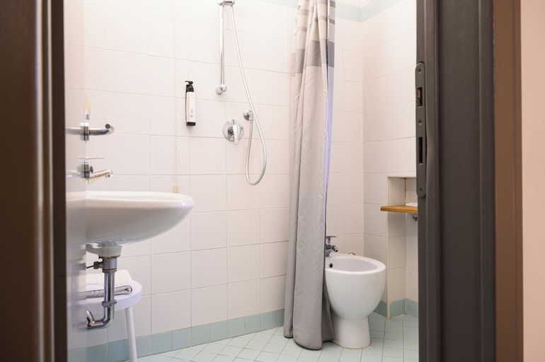 Bathroom 3, Due Ragni, Treviso