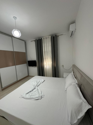 Others 2, Agron Apartament, Beratit
