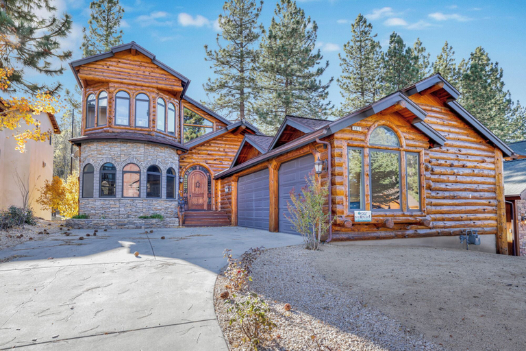 Exterior & Views 2, Wolf Creek Castle #2202, San Bernardino