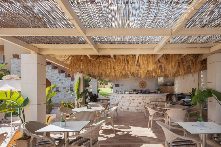 Food & Drinks 4, Dia Apartments, Crete