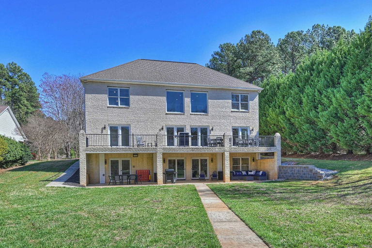 Exterior & Views, Knotty Pines by Avantstay Lake Views, Renovated, Catawba