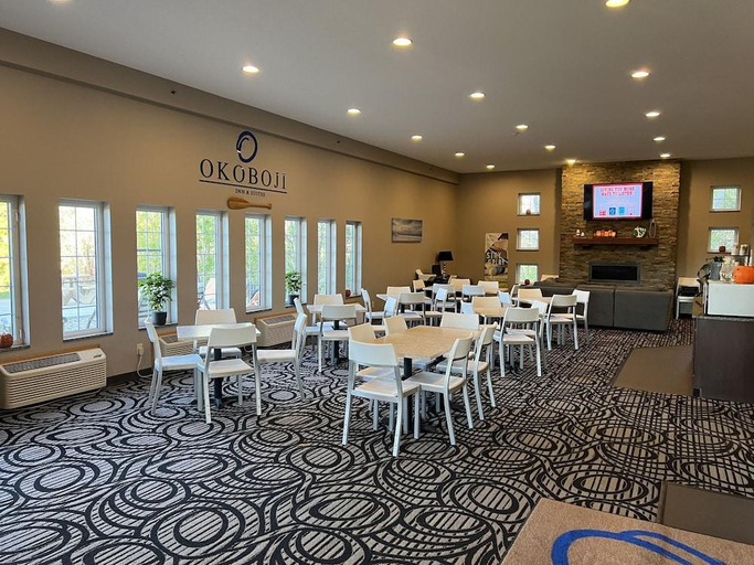 Food & Drinks 5, Okoboji Inn & Suites, Dickinson
