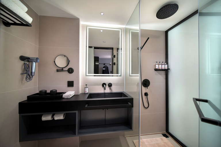 Bathroom 6