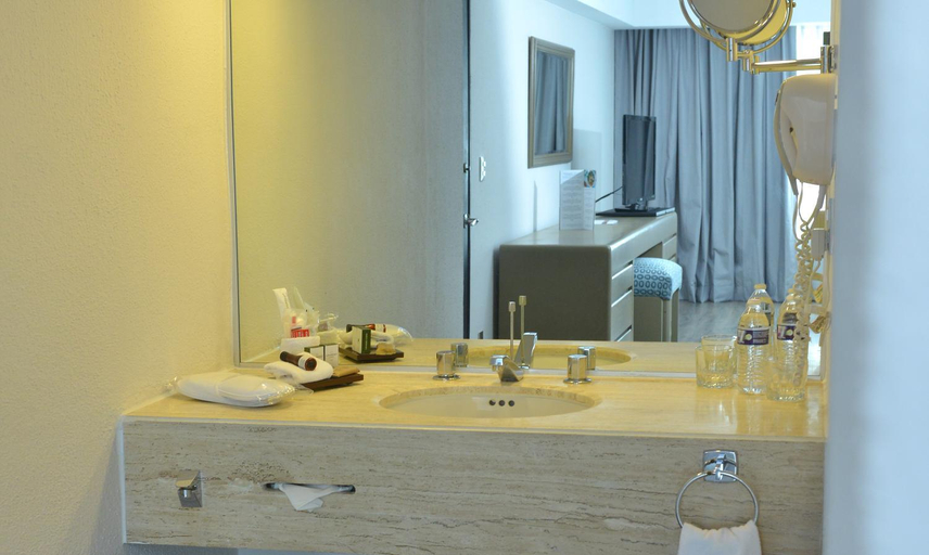 Bathroom 2, Grand Cantalagua Hotel Morelia, BW Signature Collection, Morelia
