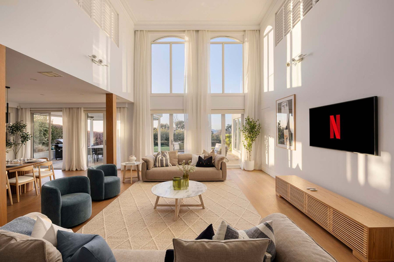 Room 3, Mount Martha Manor Indoor Pool Ocean Views, Melbourne