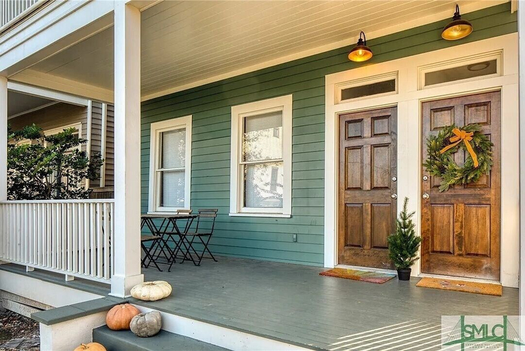 Exterior & Views 2, Stylish 1900s Renovated Apartments, Chatham