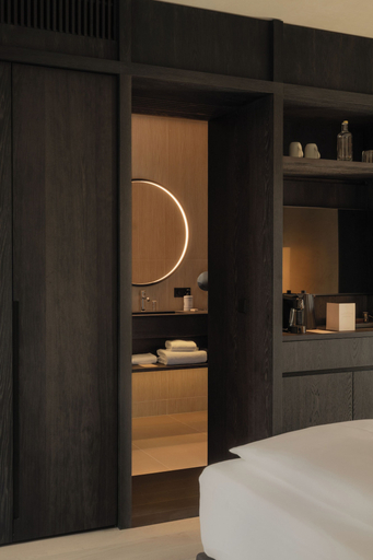 Bedroom 3, Eisenhut Boutique Hotel, Bolzano