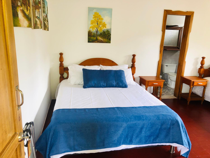 Bedroom 4, Castillo de Cascadas Finca Hotel, Salamina