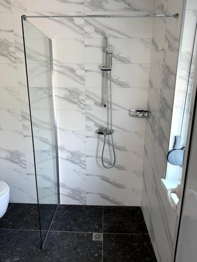 Bathroom 3, Hotel Mistral, Nesebar