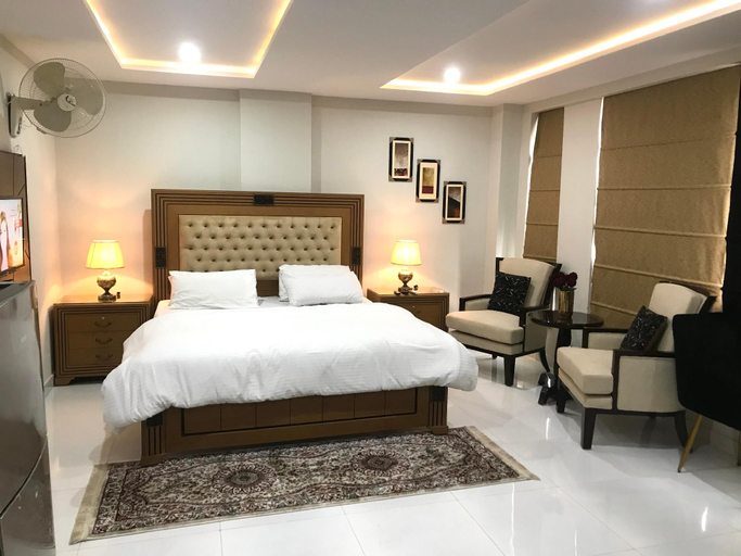 Bedroom 2, Mukhtar Homes Bahria Town Lahore, Lahore