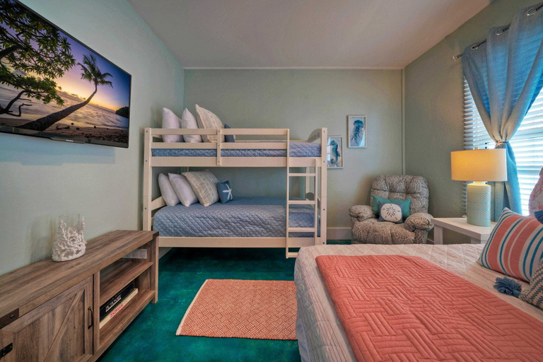 Bedroom 3, Huge Priv Rooftop w/ Ocean Glimpse View, Pool Seaside Lookout by Avantstay, Nueces