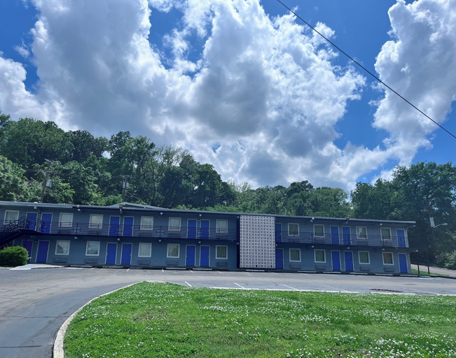 Exterior & Views 3, expressway inn, Davidson