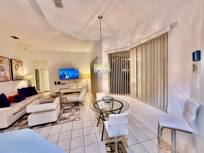 Room 2, Westridge Super Exclusive 4BR Home Near Disney, Polk