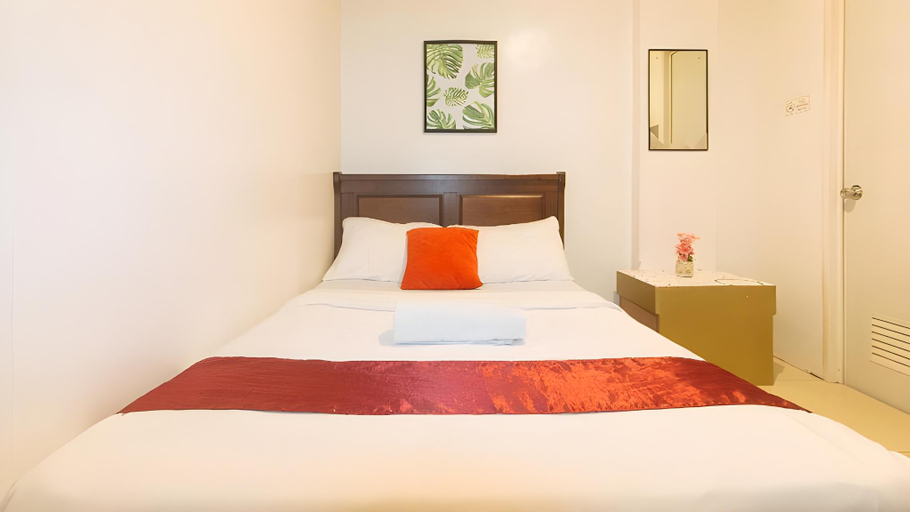 Bedroom 4, Check Inn Hotel Dumaguete City by RedDoorz, Dumaguete City