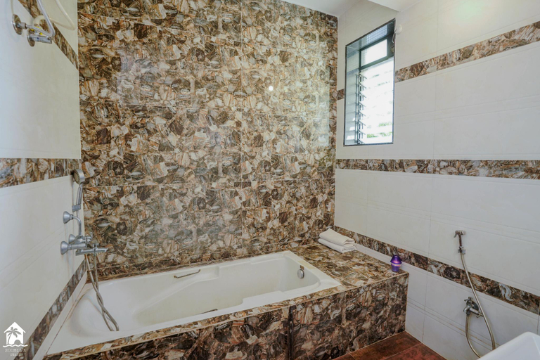 Bathtub, Soumils 2.0, Raigarh