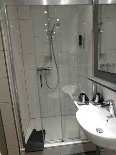 Bathroom 5, Hotel & Gasthaus Backmulde, Heidelberg
