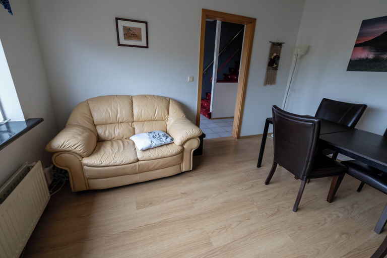 Others 5, Grund guesthouse, Eyrarsveit
