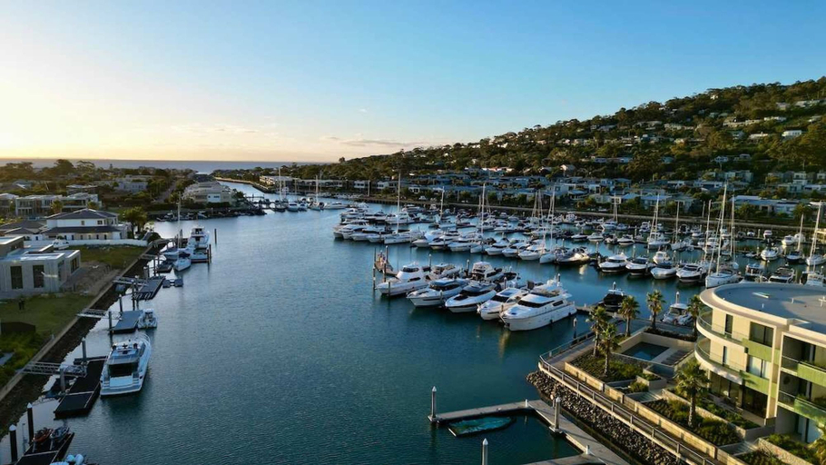 Room 4, La Perla Marina Penthouse With Private Pool, Melbourne
