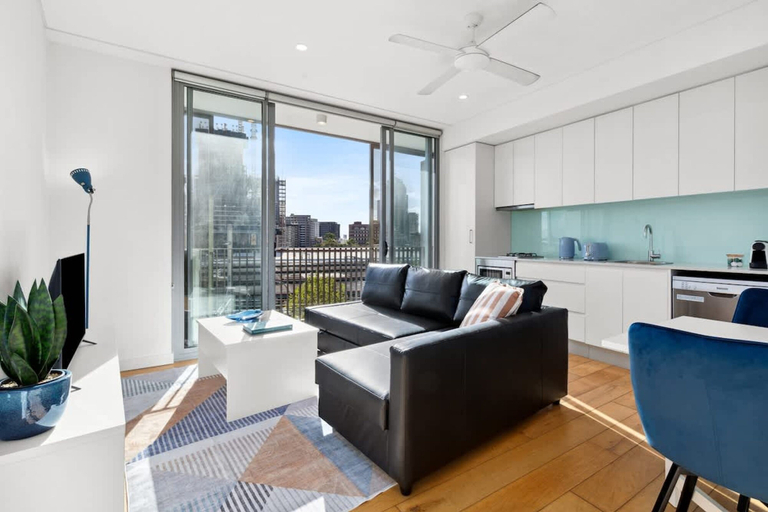 Room 2, Central Art-deco 1bed With Balcony Aircon, Sydney