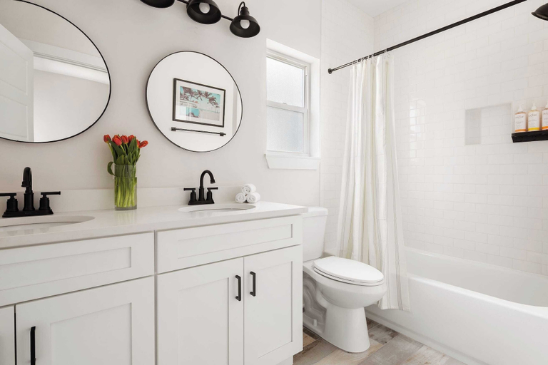 Bathroom 4, Playfully Designed Home + Hot Tub, Fire Pit & Game Room Blue Hour by Avantstay, Saint Johns