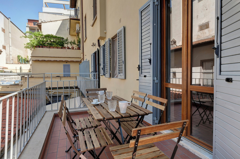 Others 5, Oricellari Apartment by Mamo Florence, Florence