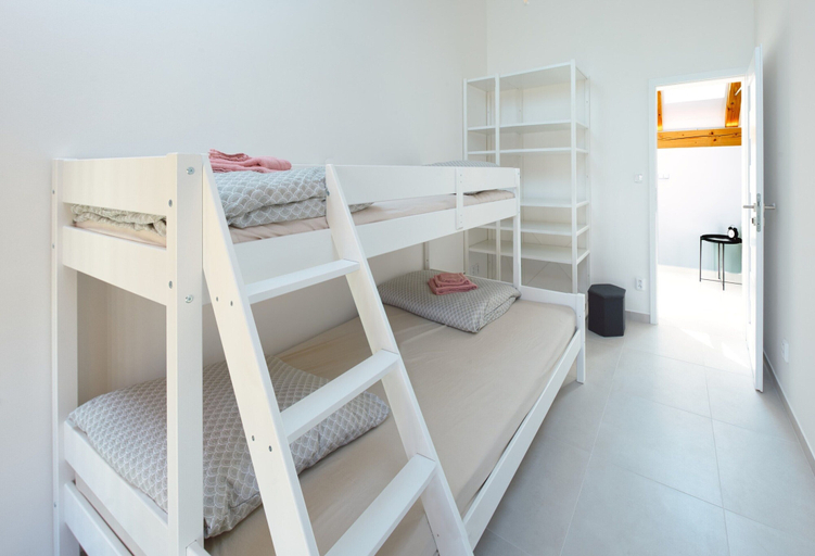 Room 3, 4-bedroom Villa With Private Pool, Mladá Boleslav