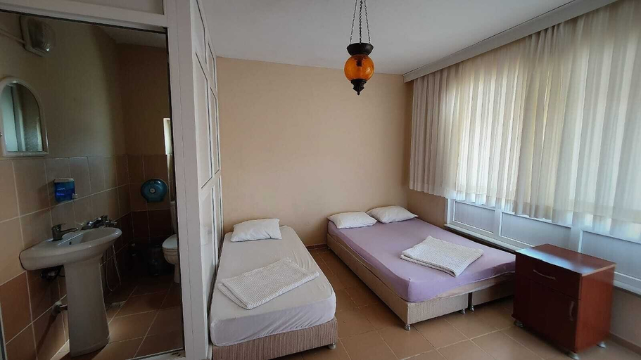Bedroom 5, Yelken Motel, Armutlu