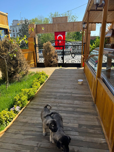 Others 2, Gardan Bungalov, Çatalca