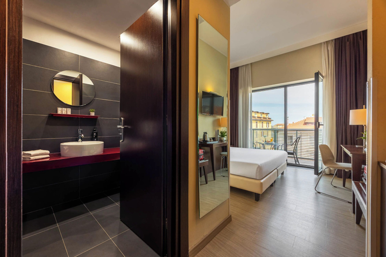 Bathroom 4