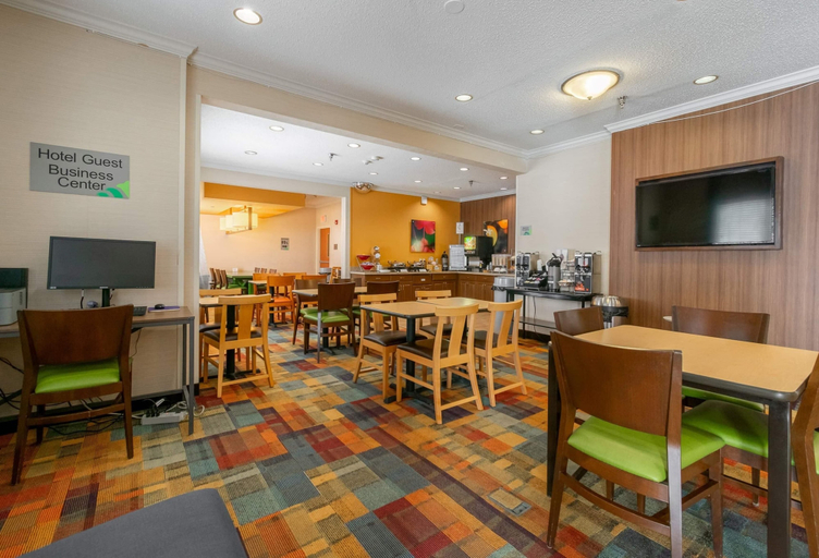 Food & Drinks 5, Wingate by Wyndham Great Falls, Cascade