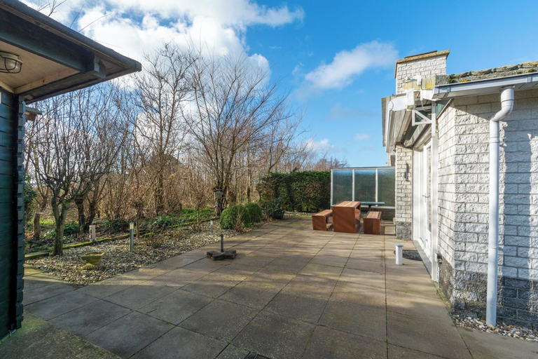 Garden, Holiday Home in Park De Watersnip Near Beach, Zijpe