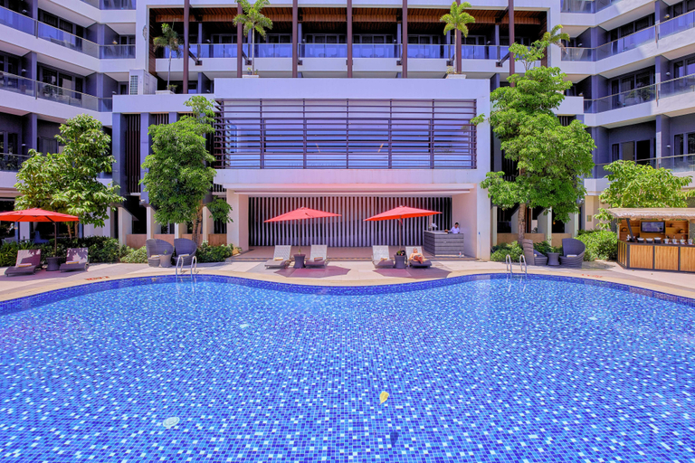Swimming Pool 3, Poolside Escape Near Boracay’s Iconic Keyhole, Malay