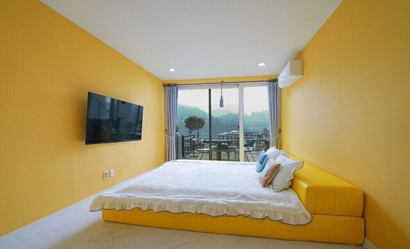 Bedroom 25