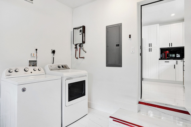 Others 3, Hibiscus House, Broward