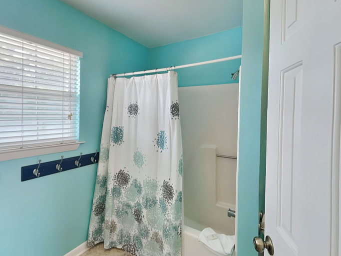 Bathroom 4, Sea Walk Cottage by Tybee Vacation Rentals, Chatham