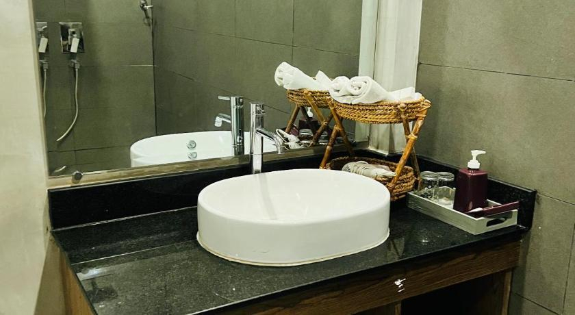 Bathroom 2