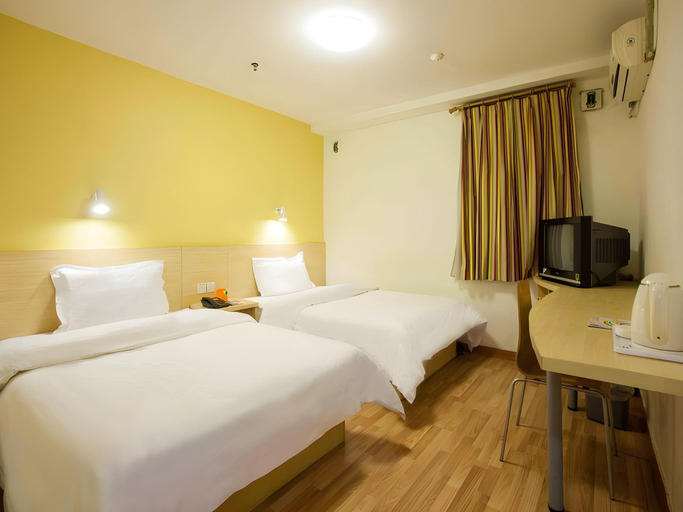 Bedroom 3, 7 Days Inn Aksu Airport, Aksu