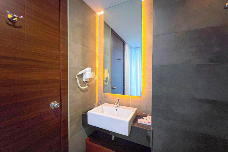 Bathroom 4