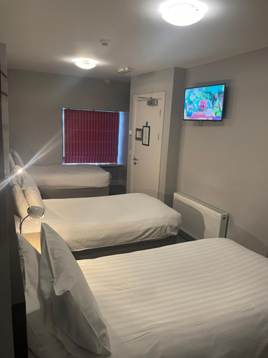 Bedroom 2, Behan's Horseshoe Bar & Restaurant