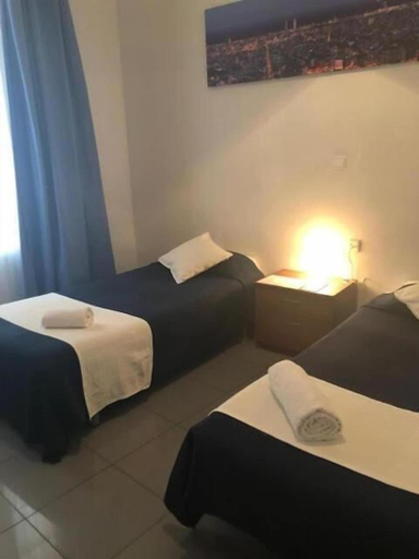 Others 2, Hostal Parisien-NEW, Barcelona