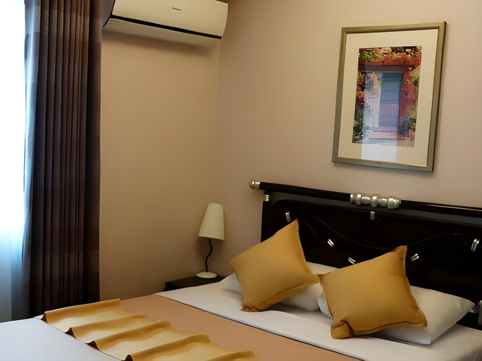Others 5, Silver Oaks Hotel and Suite, Manila City