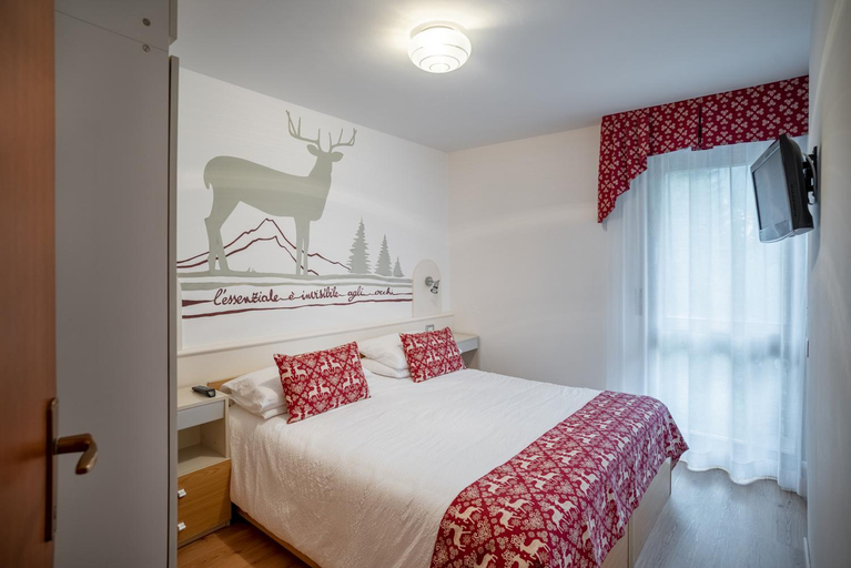 Bedroom 3, Hotel Europa, Trento