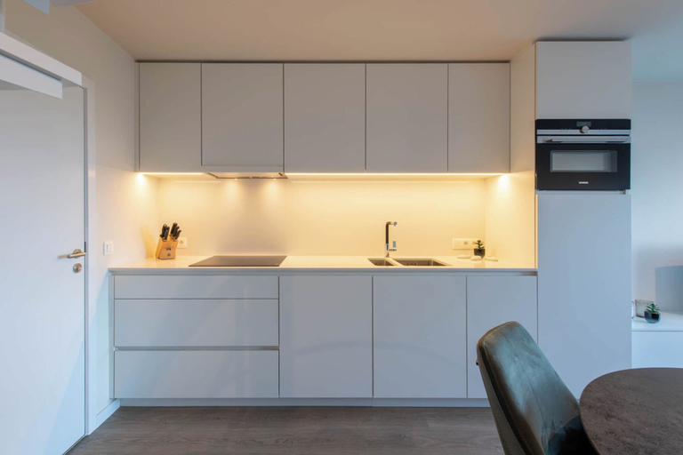 Private kitchen 2, Modern Apartment Near Seabeach, West-Vlaanderen