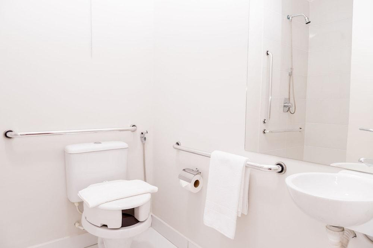 Bathroom 4, Transamerica Fit Contagem, Contagem