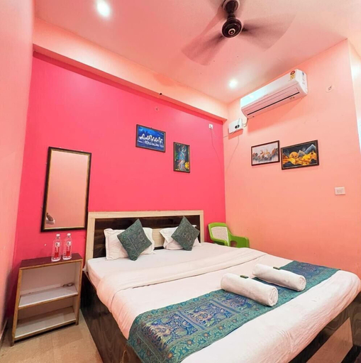 Bedroom 2, suvidha guest house, Varanasi