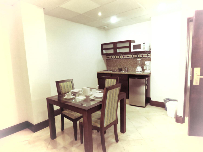 Others 5, Suites Melchor Ocampo 445, Mexico City