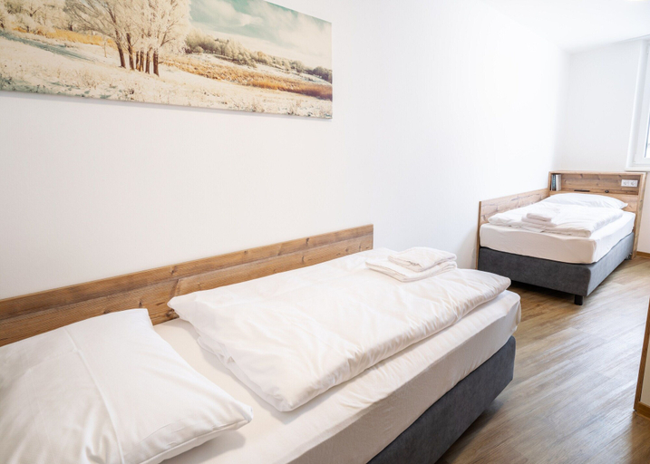 Room 3, Apartment in Fieberbrunn With Balcony, Kitzbühel