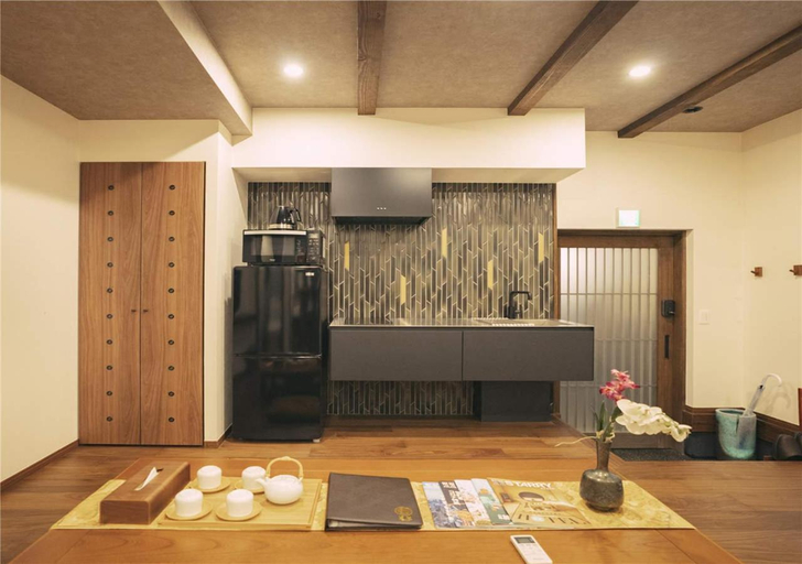 Others 4, Tanimachi-kun, Hoshiya, Castle Inn, Kyoto