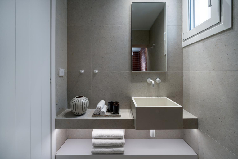 Bathroom 2, Central Bliss Apartments by UPSTREET, Attica